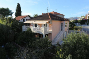 Гостиница Apartments with a parking space Okrug Gornji, Ciovo - 10343  Трогир